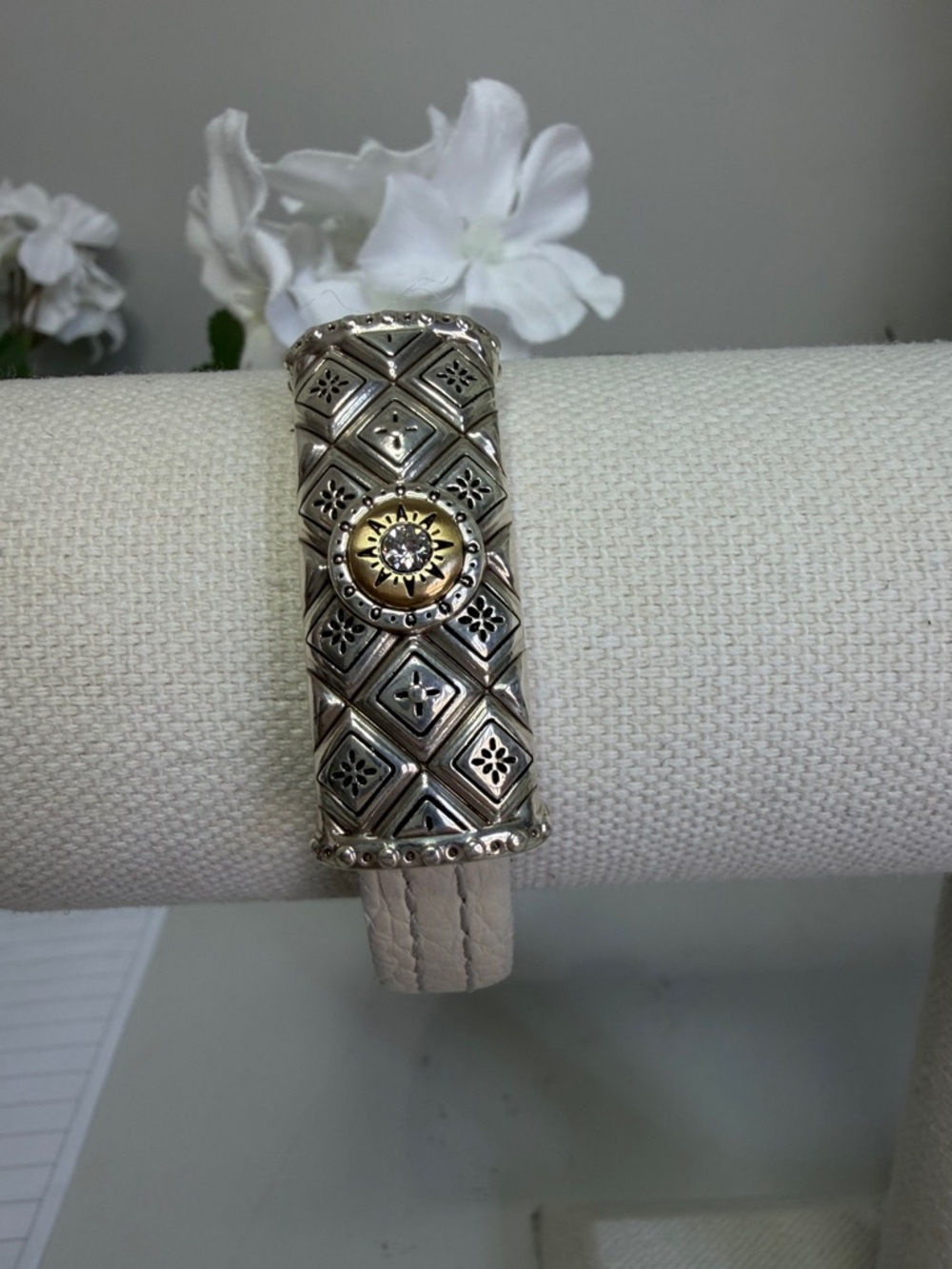 Brighton Silver and Gold Detailed Leather Cuff Bracelet - Women Jewelry NWT - Picture 2 of 3